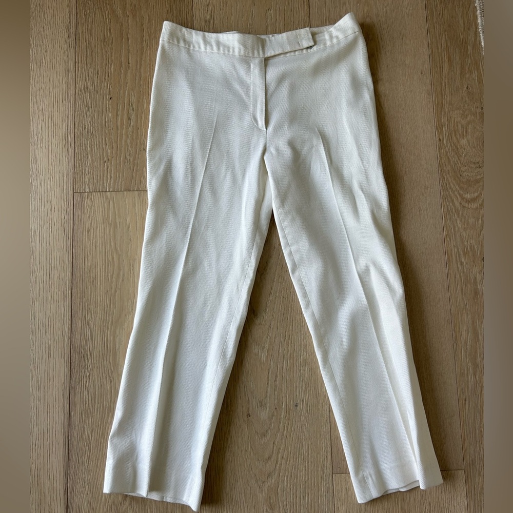 Escada White Dress Pants with Tailored Silhouette